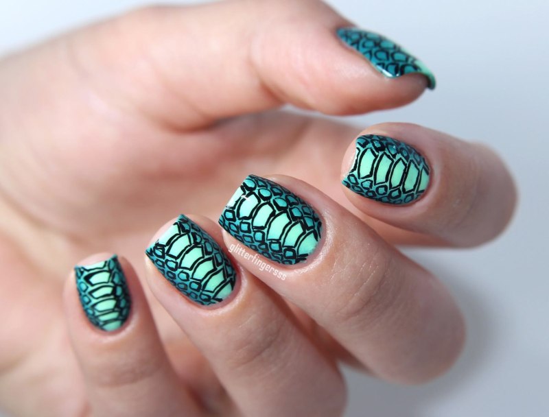 Маникюр змеиная кожа