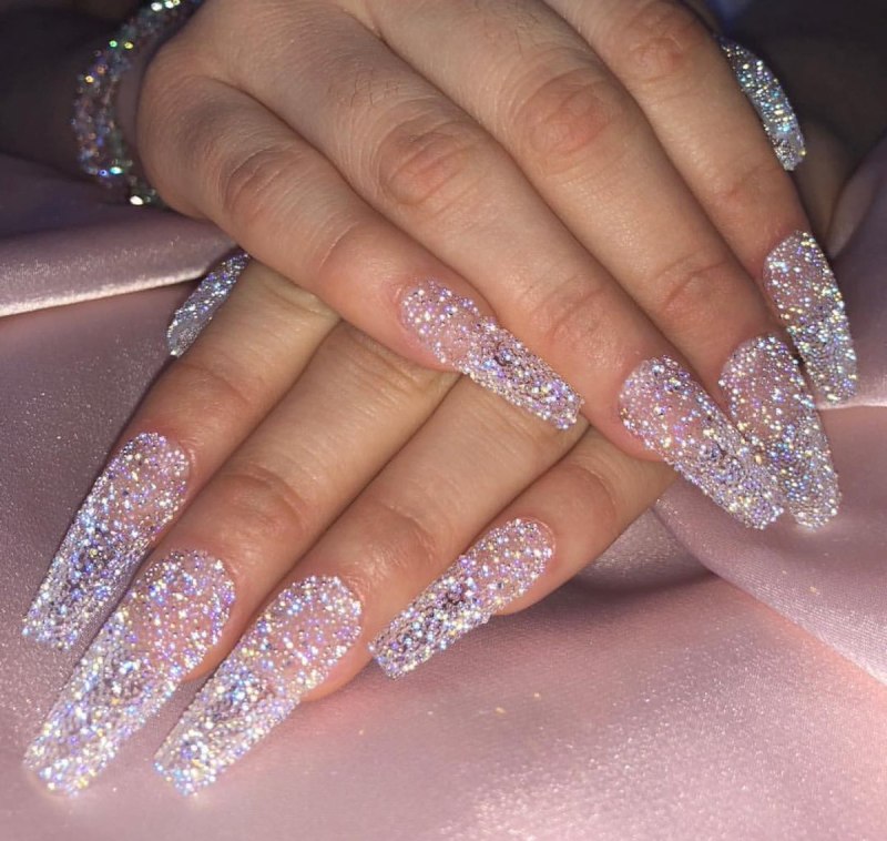 Ногти омбре с блестками