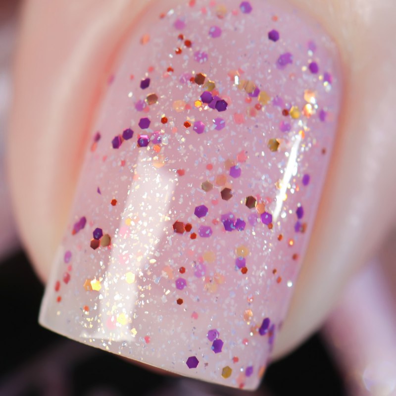 Розово серебристый маникюр