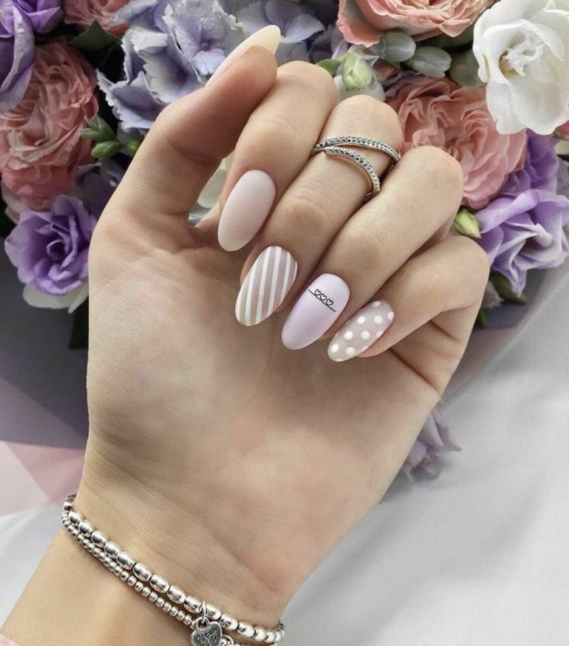 Желтые короткие ногти