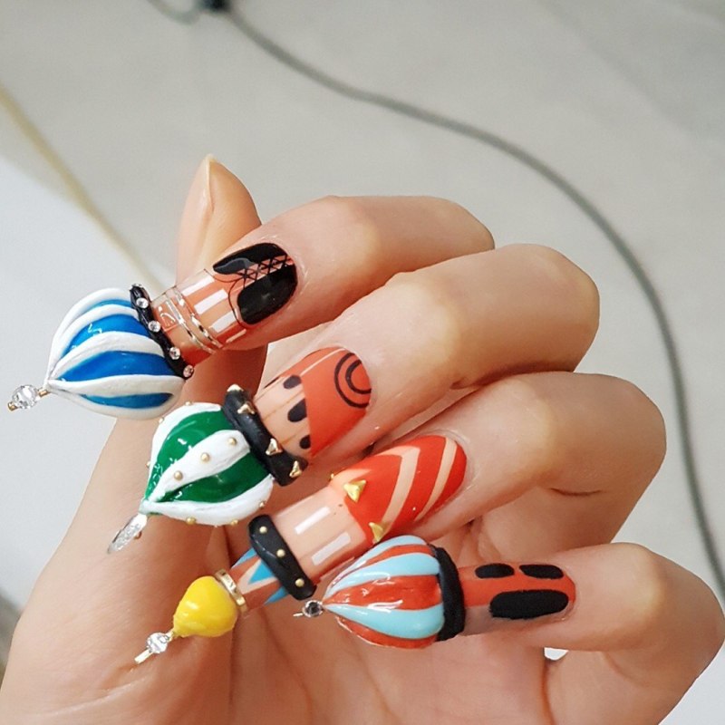 Маникюр молодежный