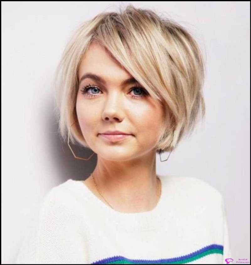 Короткий Боб стрижка 2022