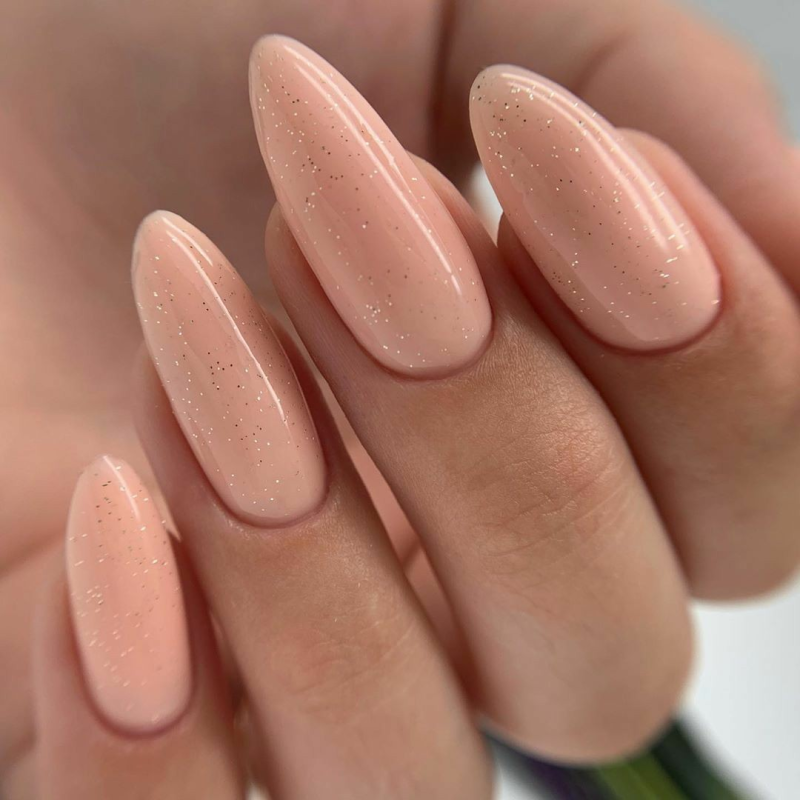 Матовый нюд миндаль