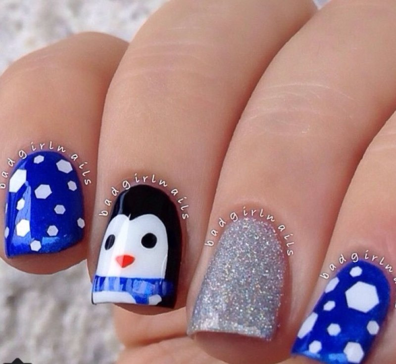Маникюр с пингвинчиками
