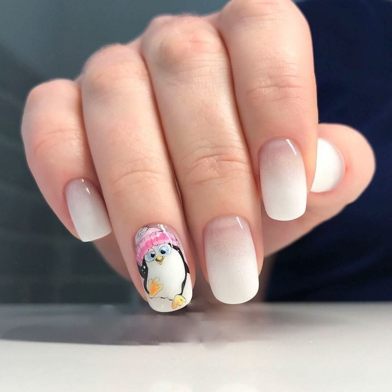Пингвинчик на ногтях