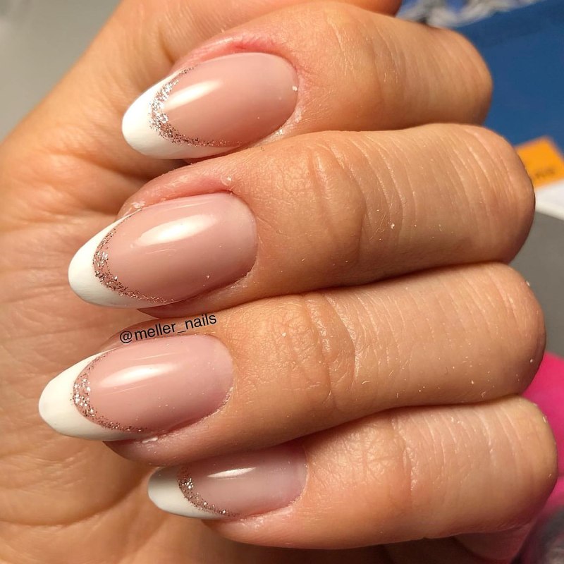 Маникюр френч перламутровый