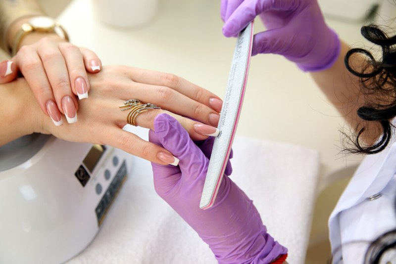 Наращивание ногтей