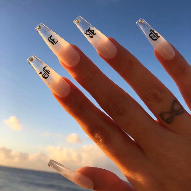 Дерзкие длинные ногти