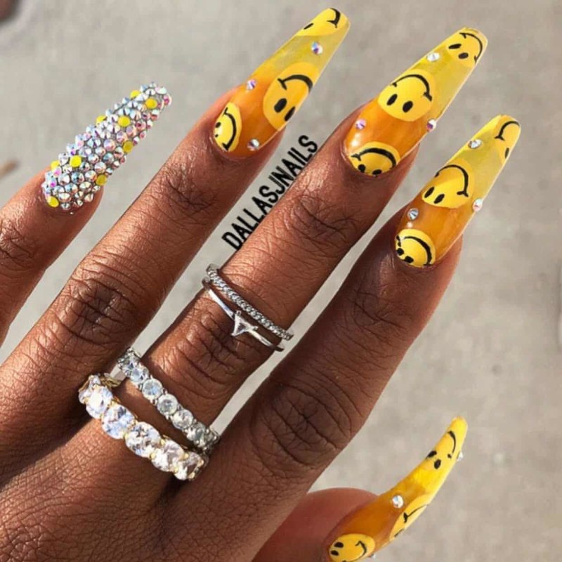 Необычный маникюр