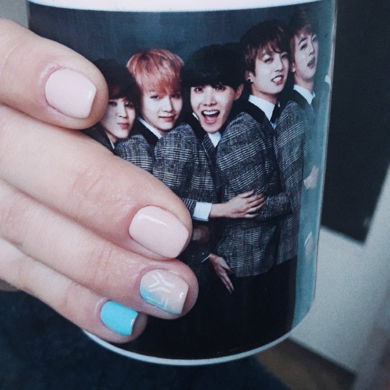 Маникюр Сехуна из EXO