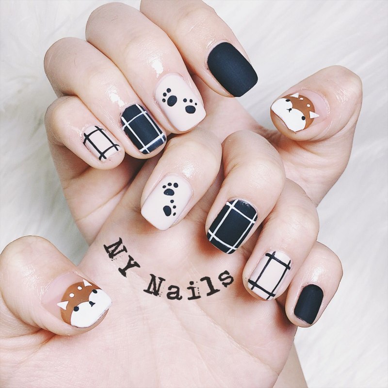 Корейский маникюр БТС