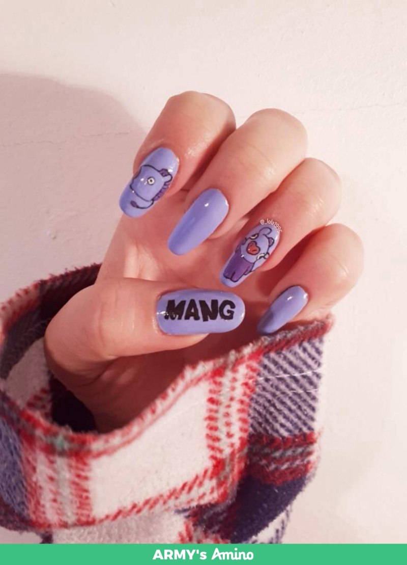 Маникюр БТС Тэхен