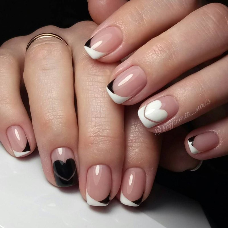 Нарощенные ногти френч квадрат