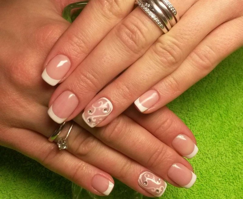 Френч Нэилс