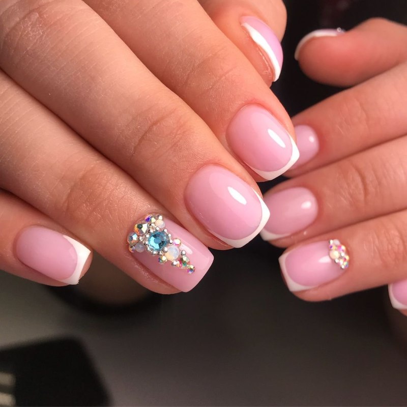 Красный матовый френч 2022