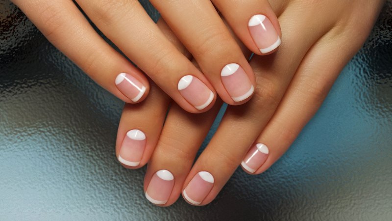 Лунное френч покрытие Shellac