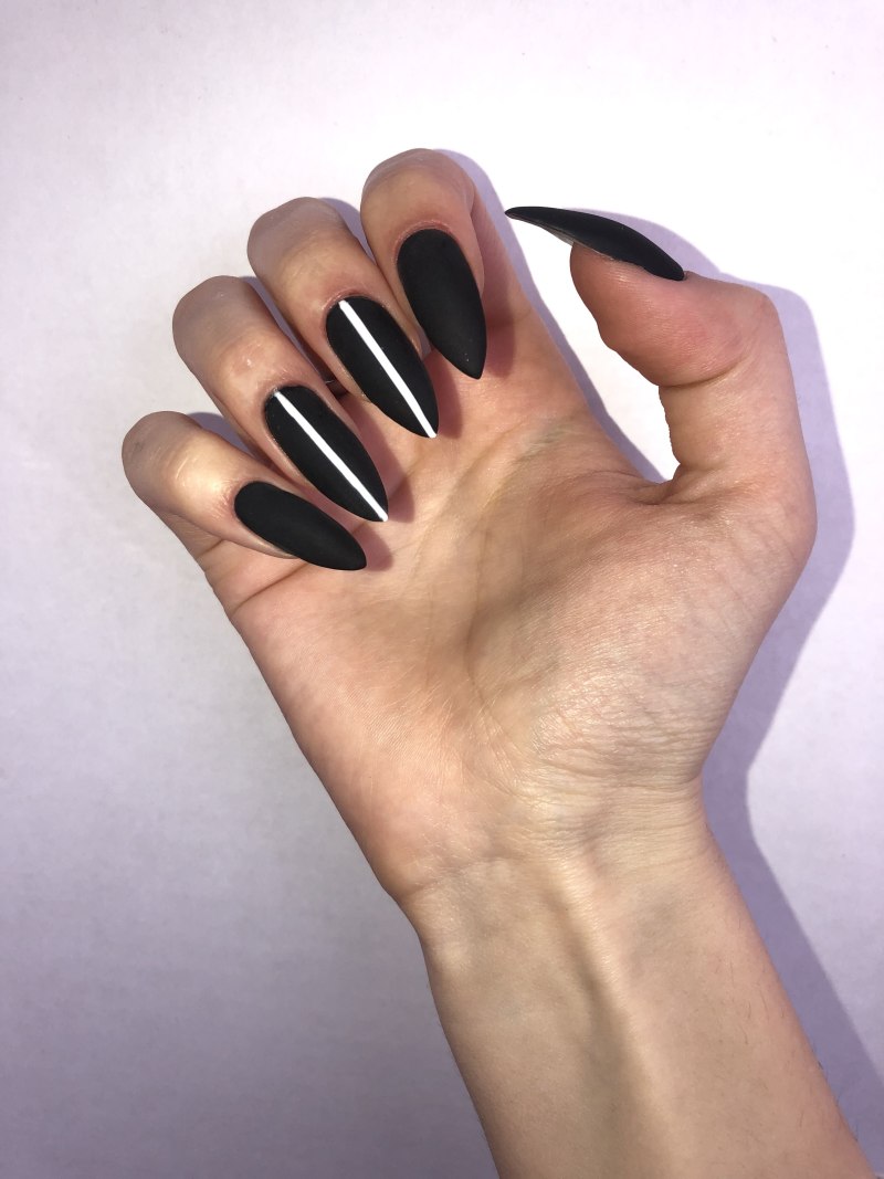 Маникюр для смуглой кожи