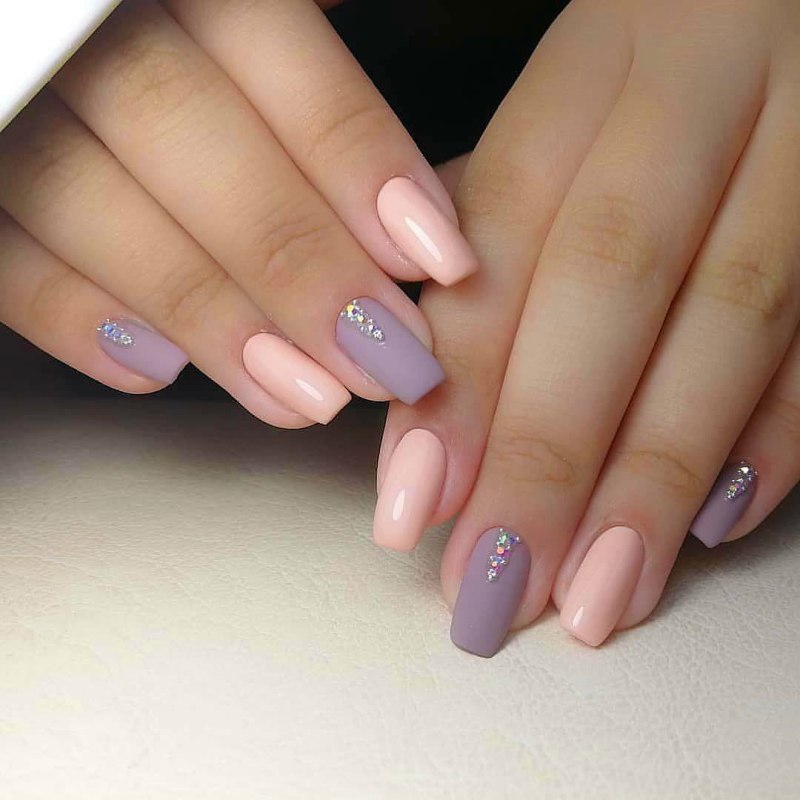 Ногти короткие однотонные круглые