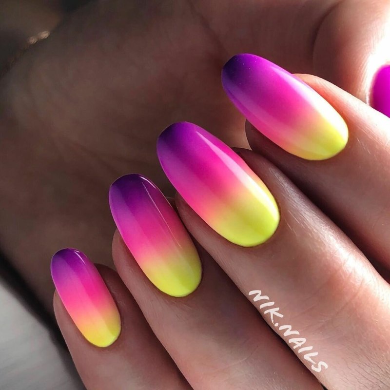 Ногти с переливом цвета