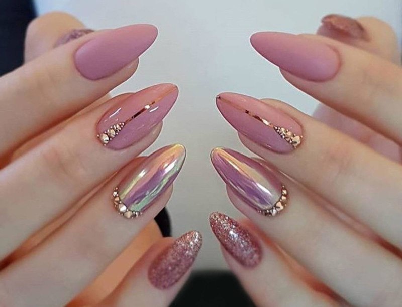 Маникюр миндаль