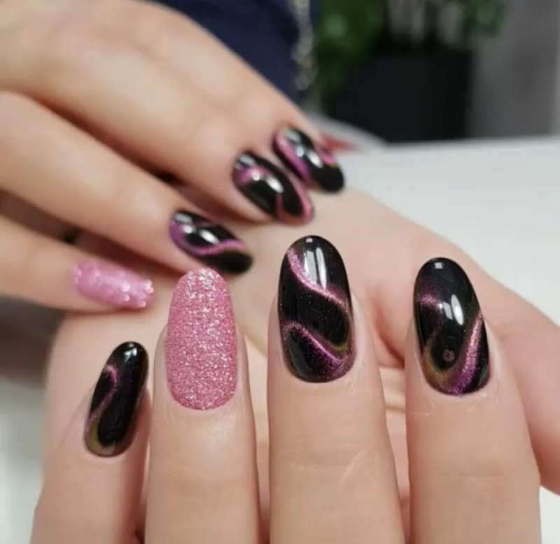 Маникюр кошачий глаз