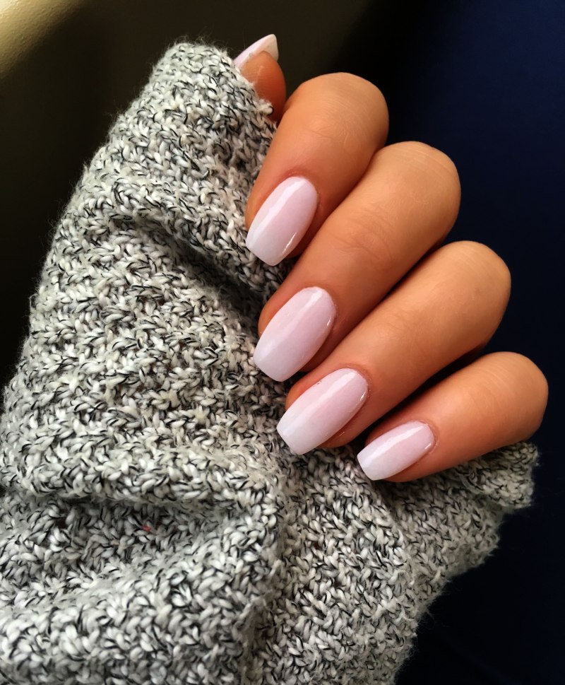 Нюдовый матовый маникюр 2022