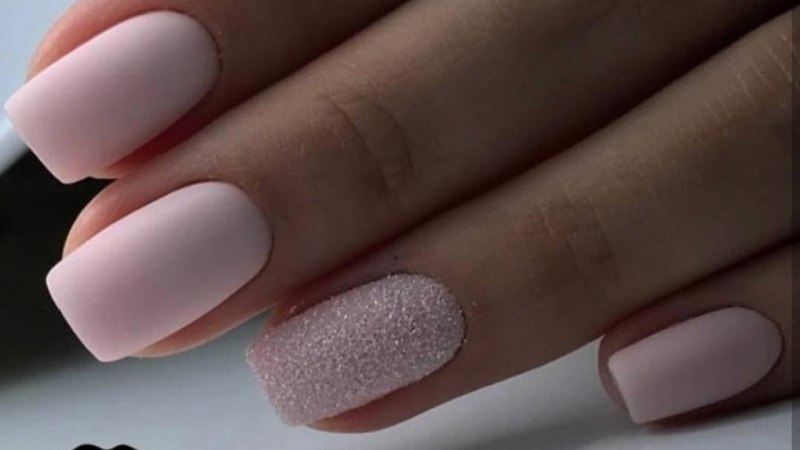 Нюдовый маникюр 2019 миндаль