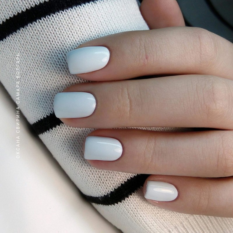 Нюдовый маникюр на квадратные ногти 2022