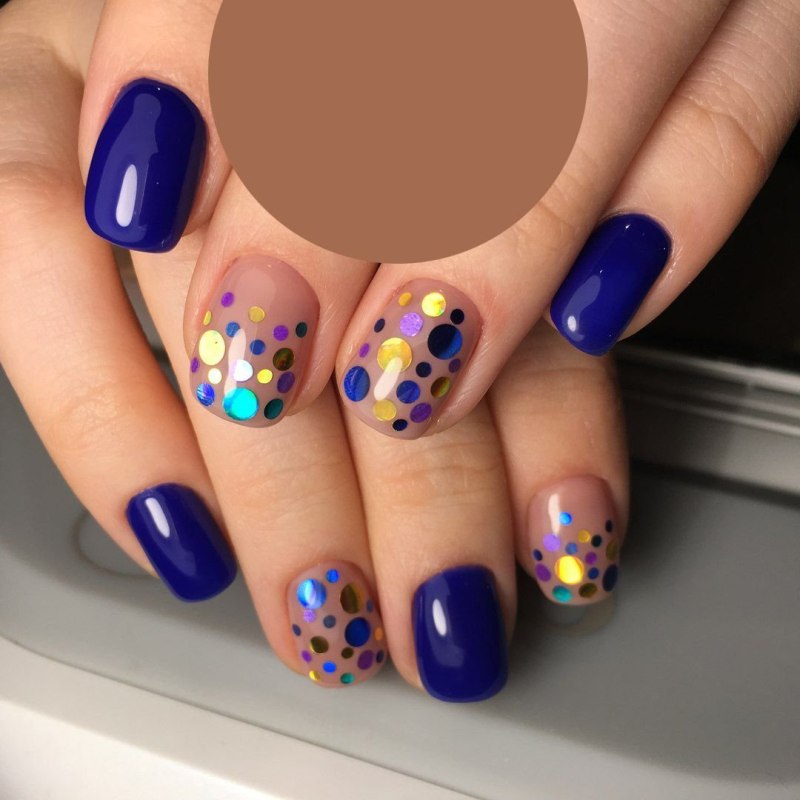 Маникюр с кружкой