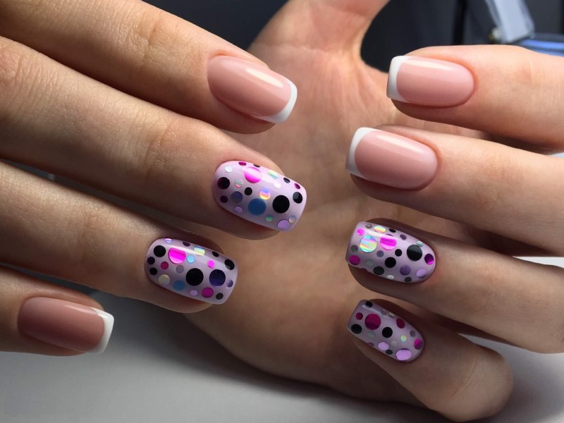 Зеленые ногти с сердечками