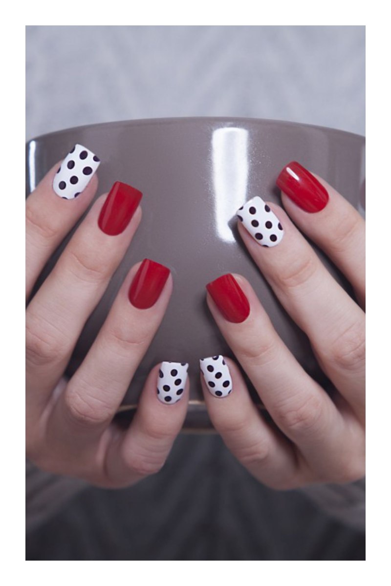 Маникюр с зернами кофе