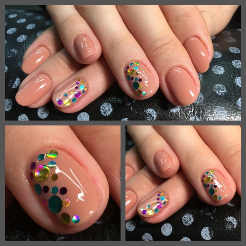 Маникюр с кружкой