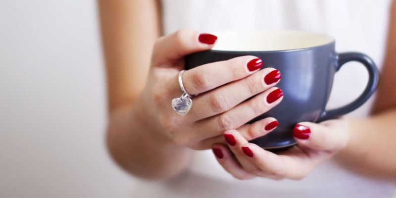 Красивые руки маникюр Кружка