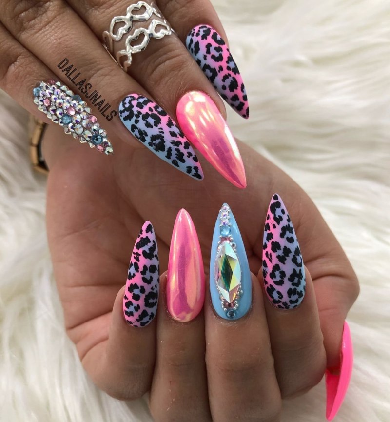 Ногти острые яркие