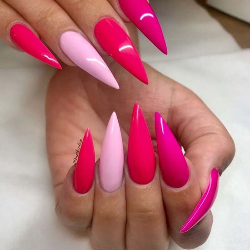 Ногти длинные острые яркие