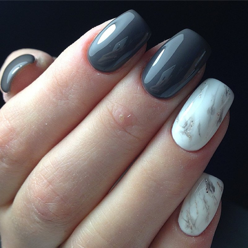 Мрамор на ногтях