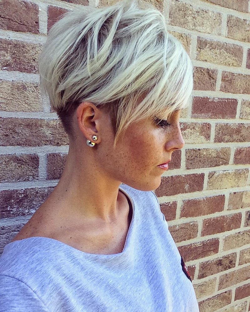 Стрижка Пикси-Боб на короткие волосы с челкой