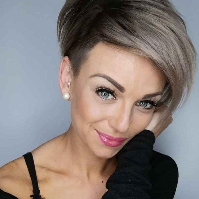 Пикси Боб асимметрия на короткие