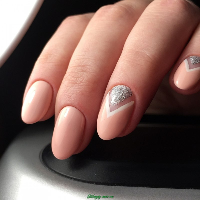 Овальная форма ногтей