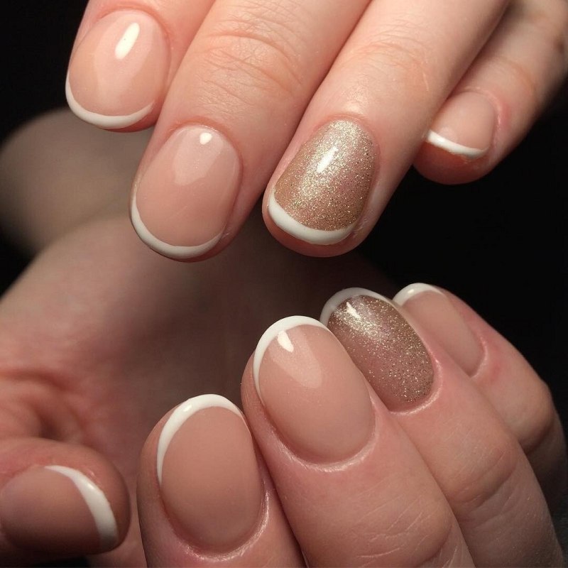 Френч на короткие ногти овальной