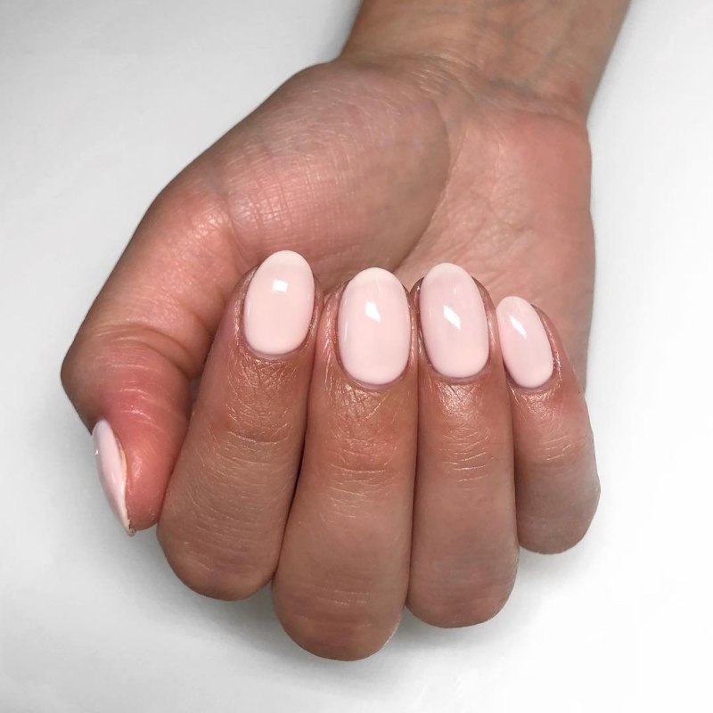 Круглая форма ногтей