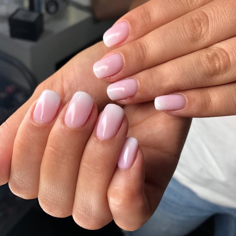 Шеллак нюдовый градиент