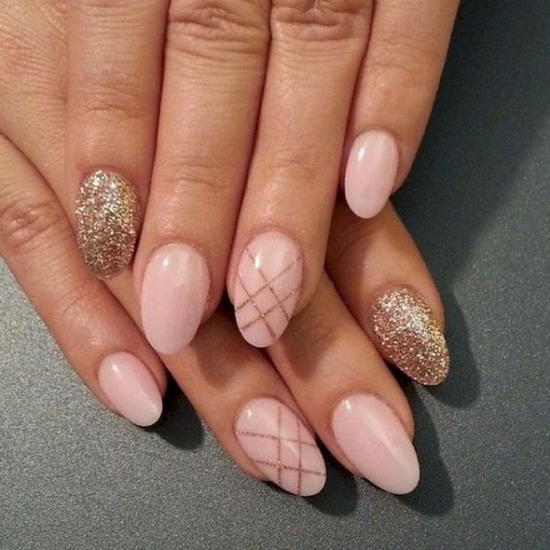 Маникюр на короткие оваль ногти