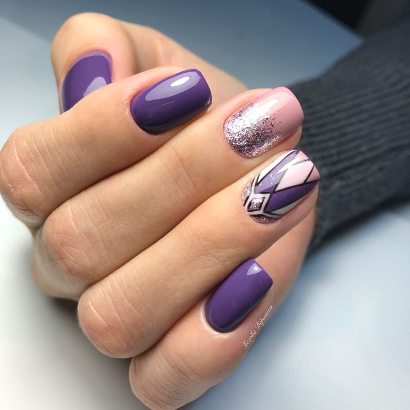 Фиолетовый маникюр