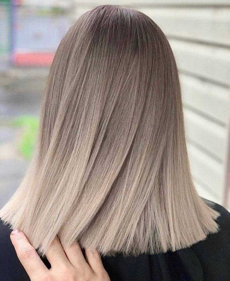 Светло русые волосы с мелированием