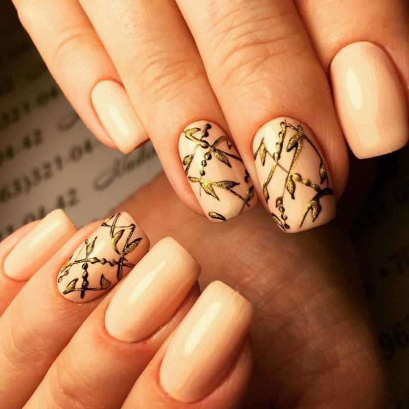 Осенний маникюр на квадратные ногти