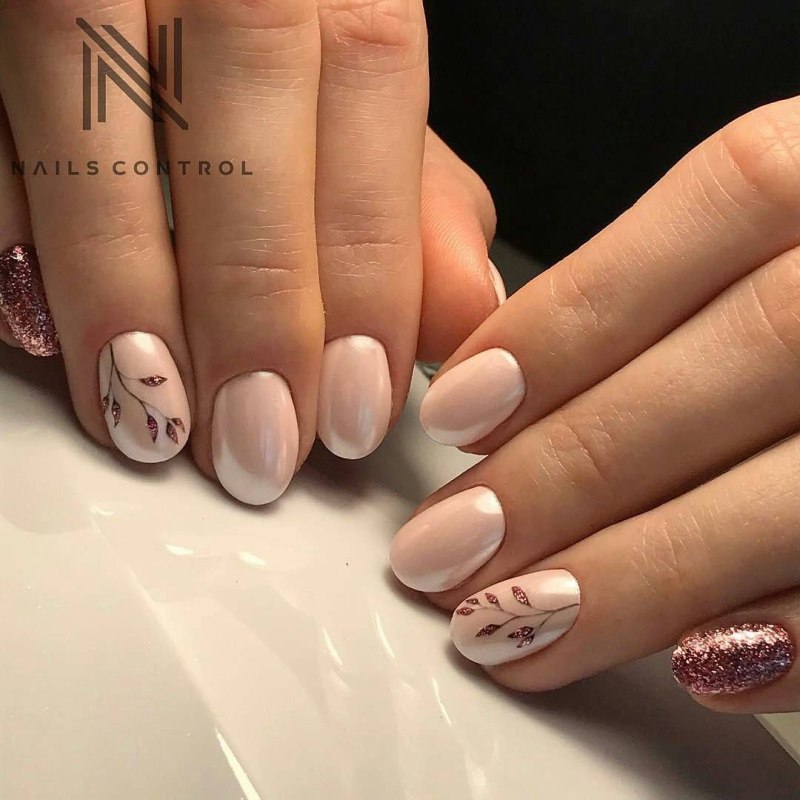 Осенний маникюр френч