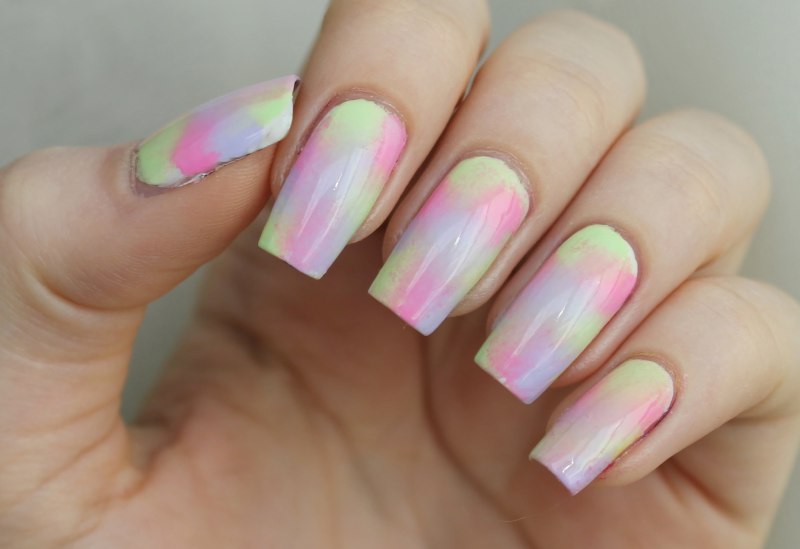 Красивый маникюр градиент