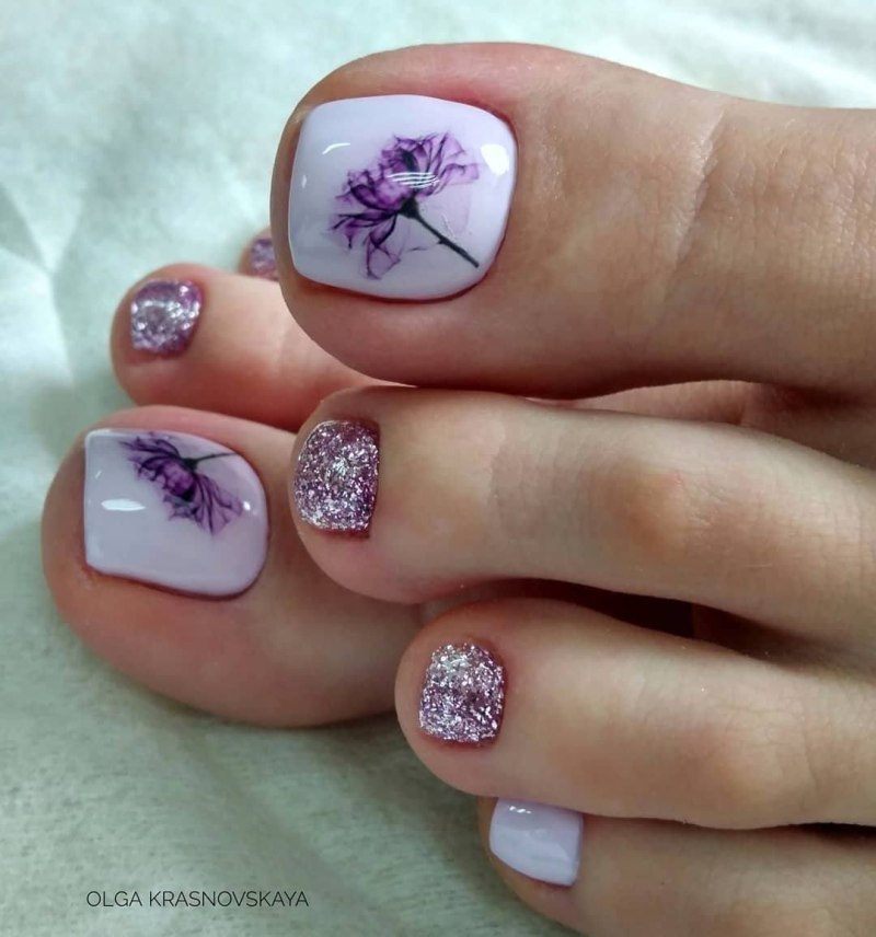 Педикюр френч цветной