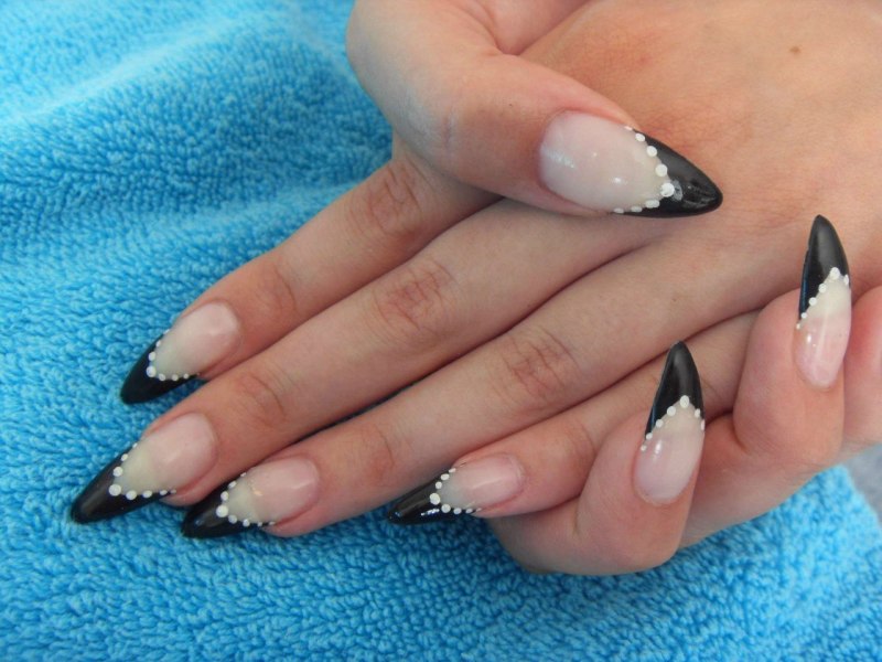 Чёрный матовый френч 2021